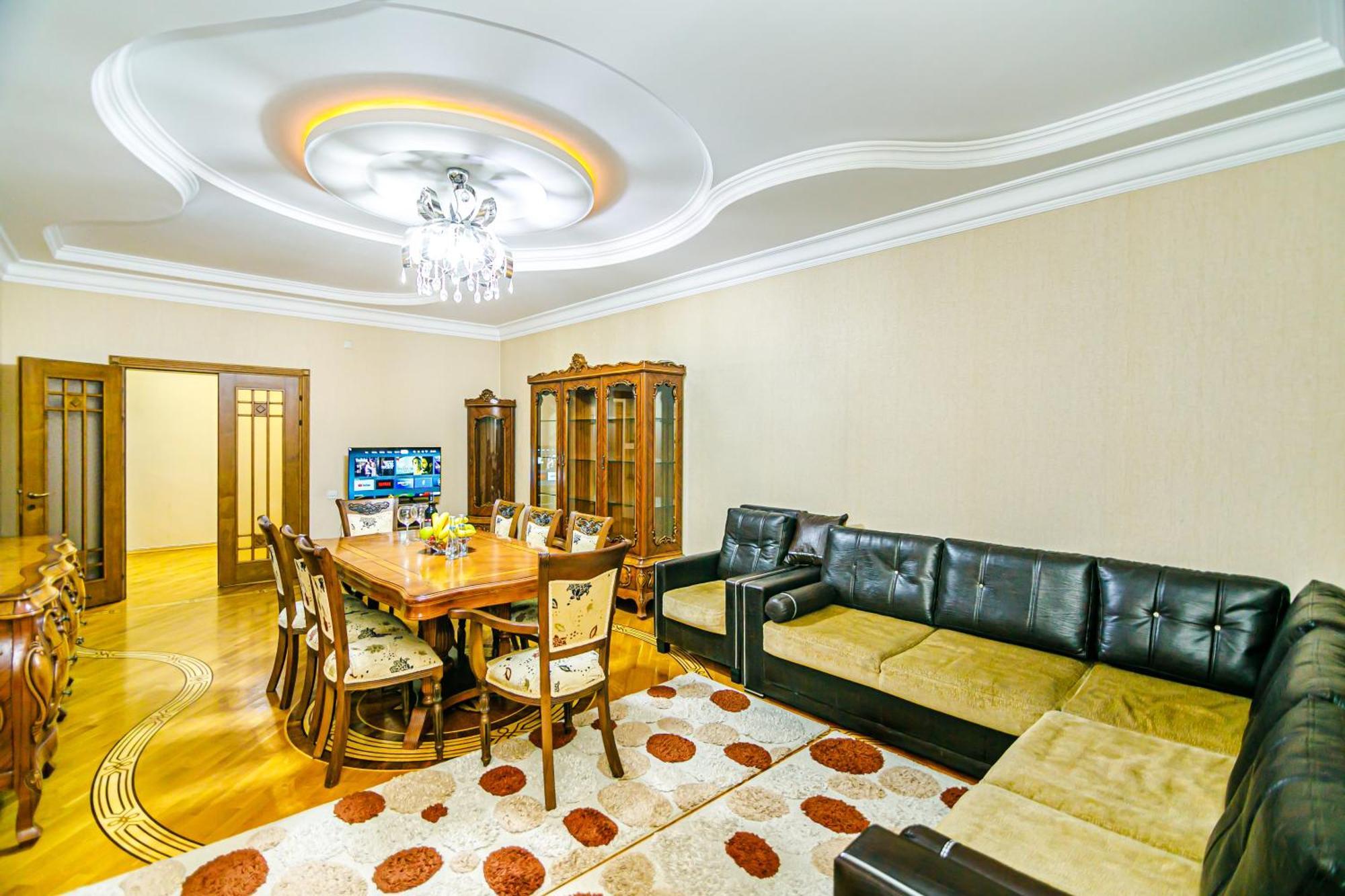 Nizami Apartment By Baku Housing Exterior photo