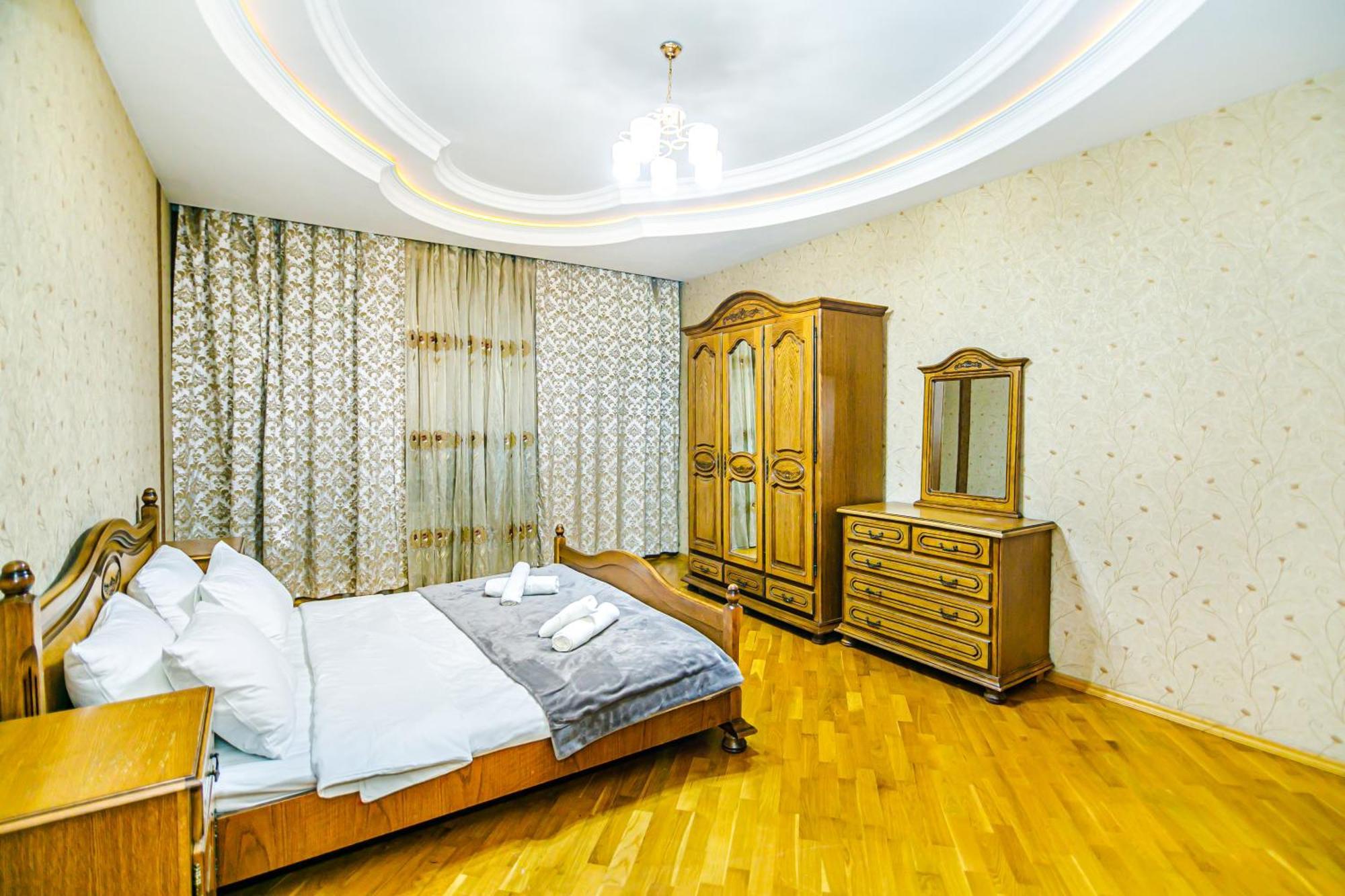 Nizami Apartment By Baku Housing Exterior photo